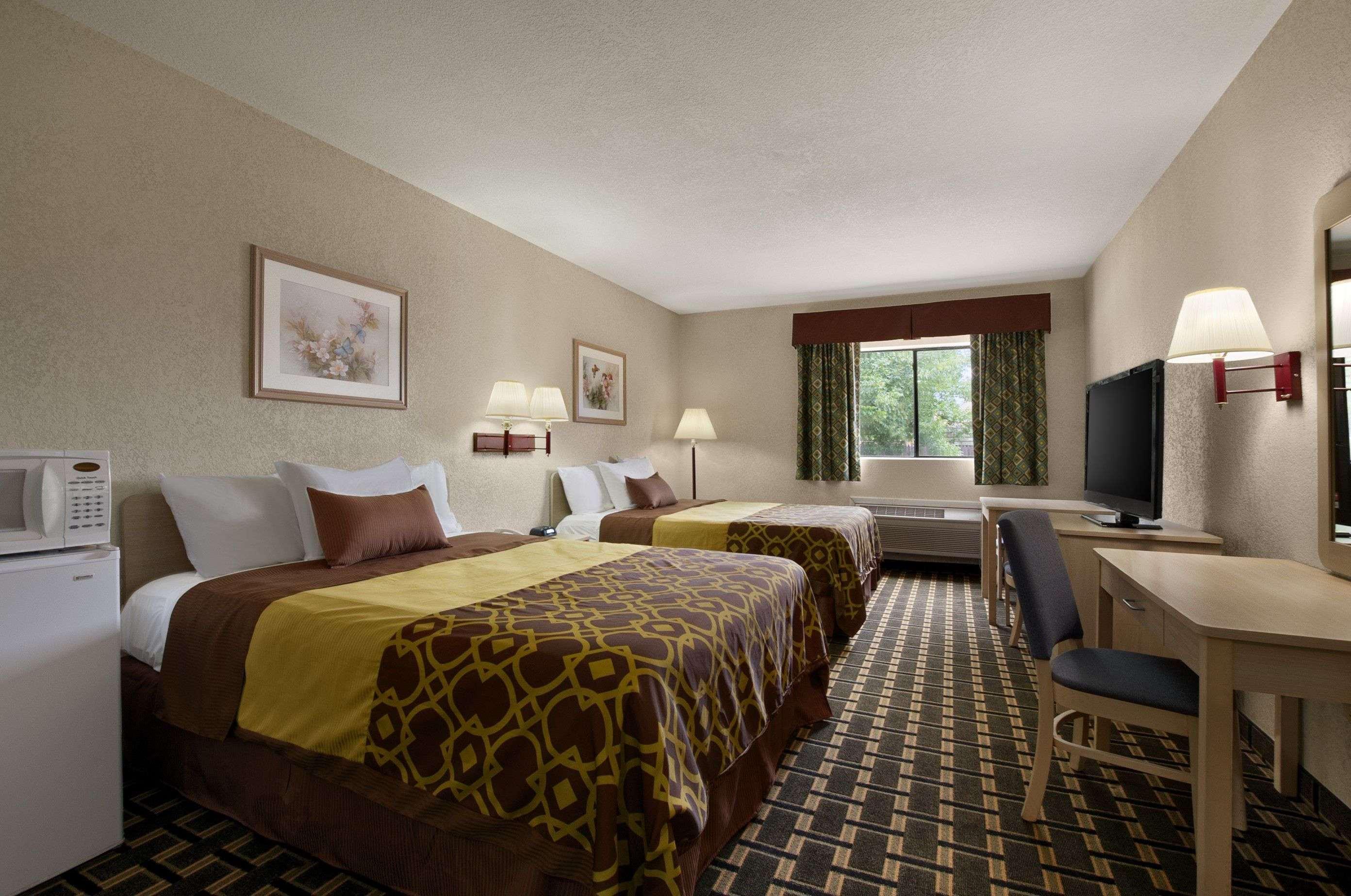 Days Inn By Wyndham Childress Esterno foto