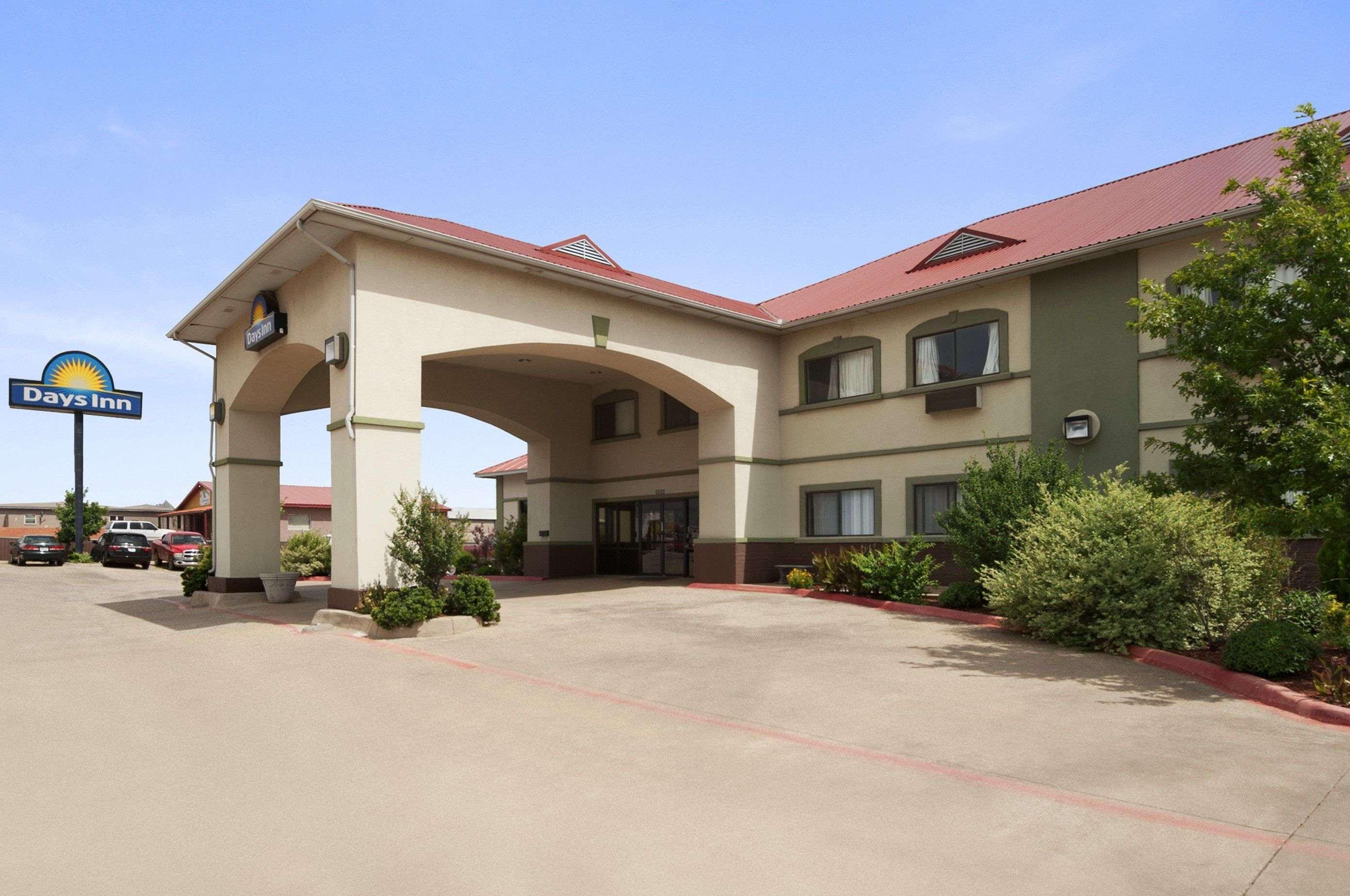Days Inn By Wyndham Childress Esterno foto