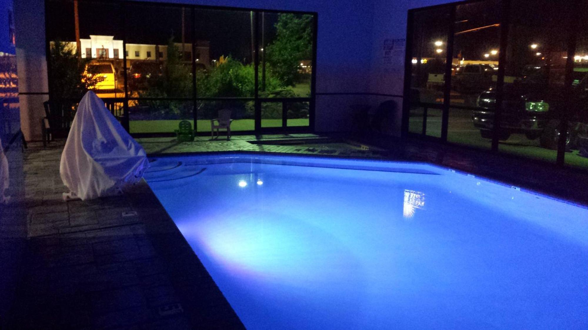 Days Inn By Wyndham Childress Esterno foto