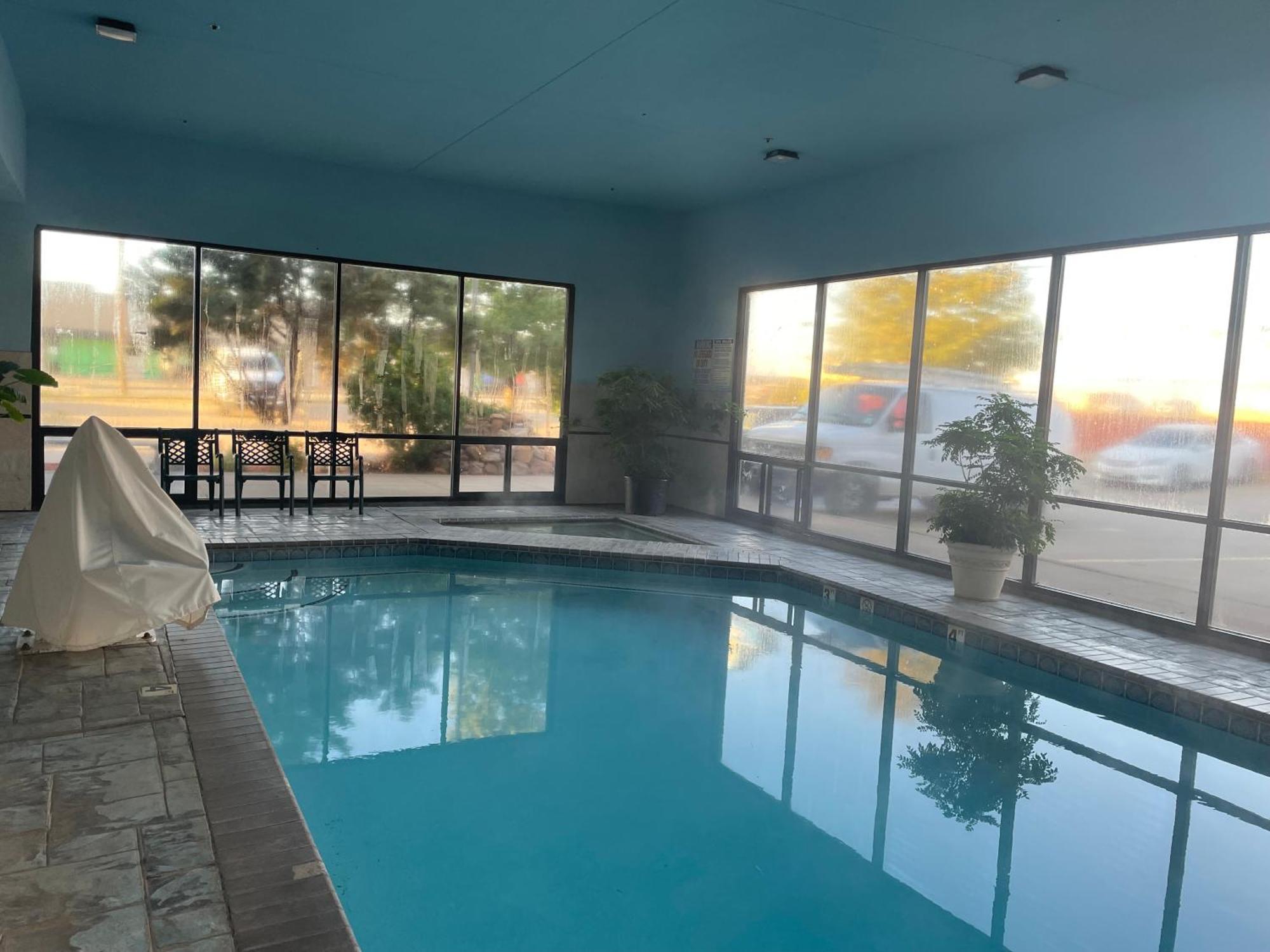 Days Inn By Wyndham Childress Esterno foto